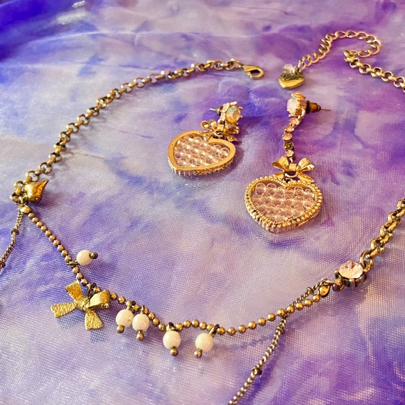 Betsey Johnson Set Layered Necklace/Earrings Feminine Bling Heart/Bow Gold/Pink - Picture 4 of 4